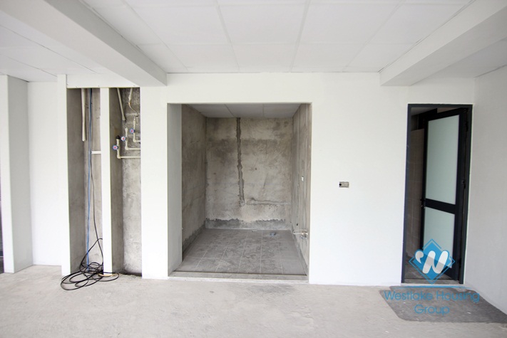 100sqm office for rent in Hoang Quoc Viet